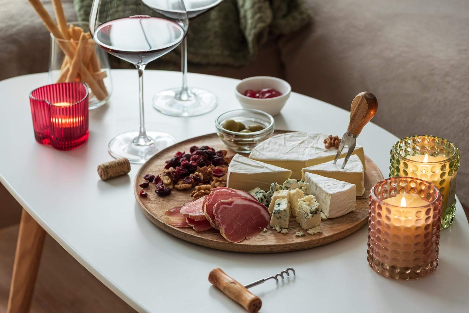 Best Wine and Cheese Pairings for a Cozy Night Out in San Francisco